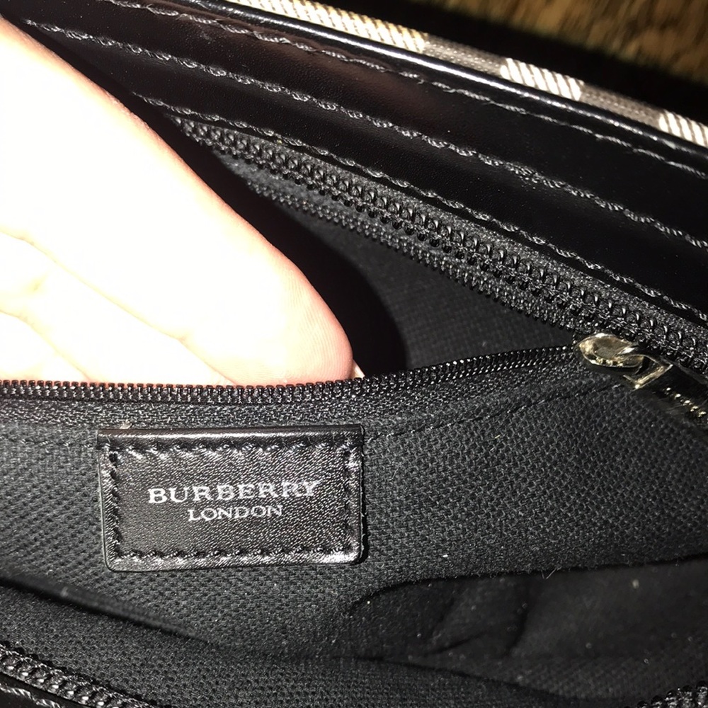 Authentic Burberry Bag - Picture 4 of 4